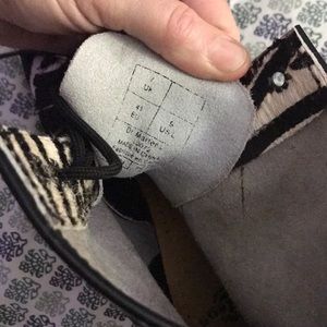 Fur zebra dr martens boots new